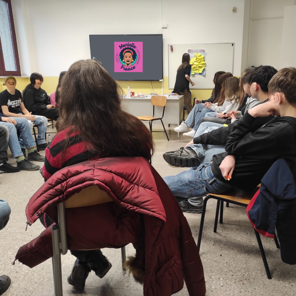 Il Centro Antiviolenza Marielle Franco incontra le classi prime del liceo "Amaldi" di Novi Ligure Progetto senza titolo 2 1